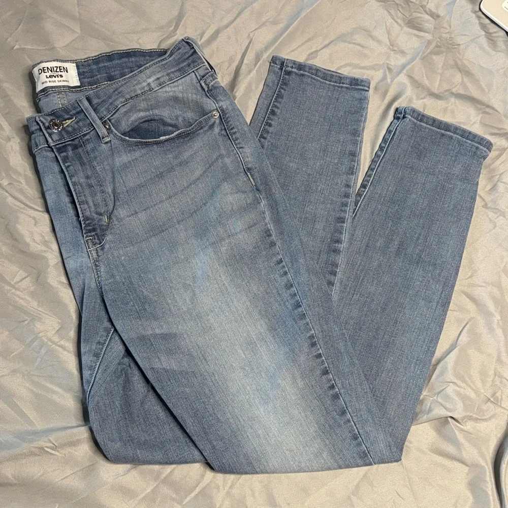 Denizen Levi’s Women’s Light Wash Mid Rise Skinny Jeans - Picture 1 of 7